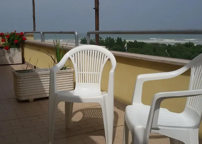 Semesterbostad Casa Rosa Porto SantʼElpidio